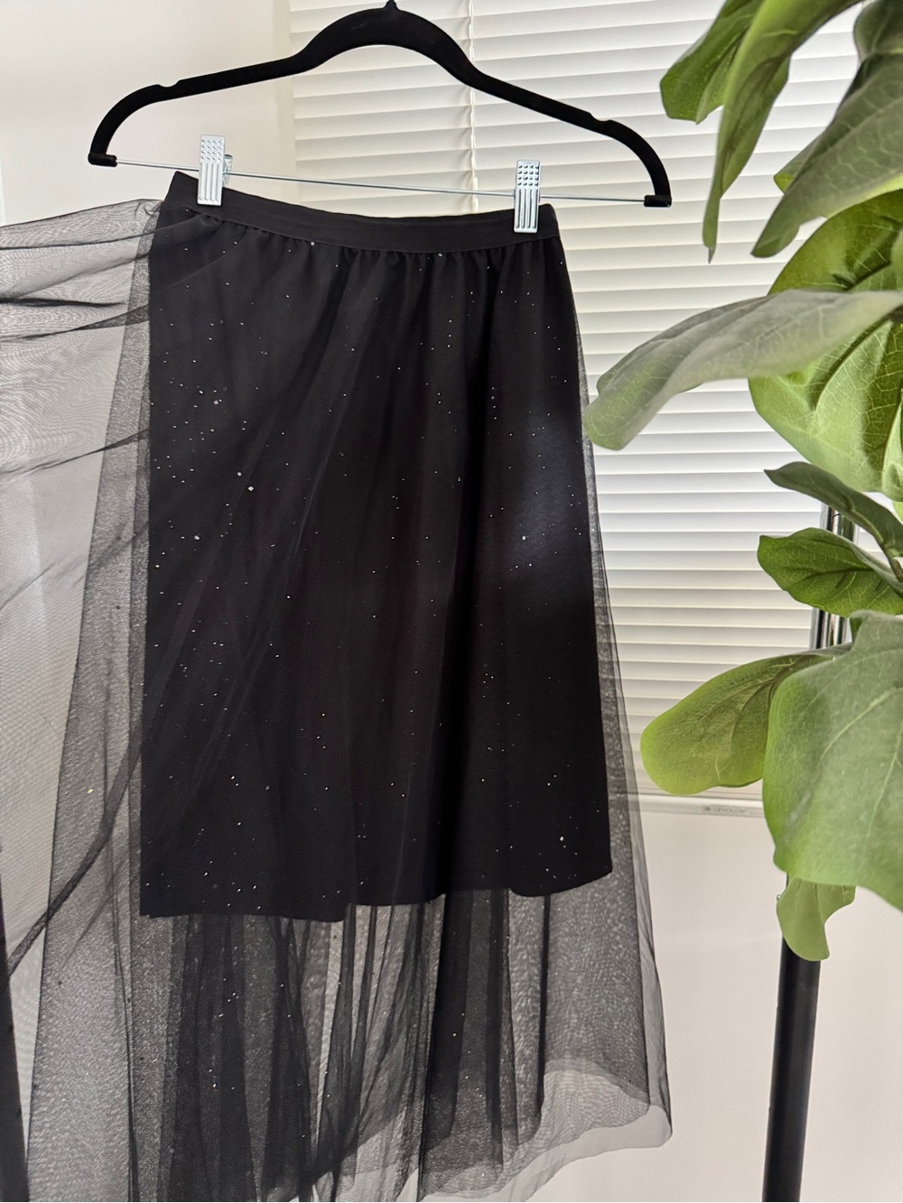Women’s Black Sparkle Tulle Midi Skirt